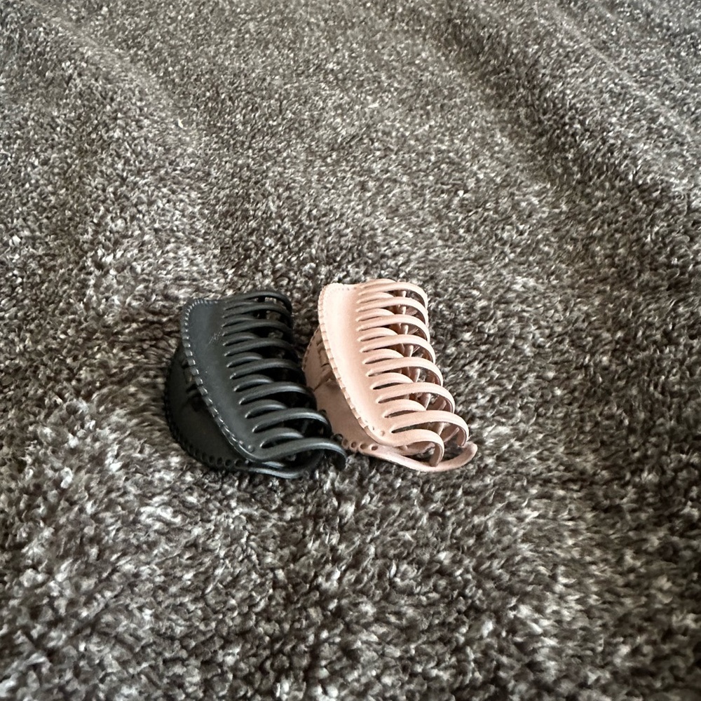 Claw clips